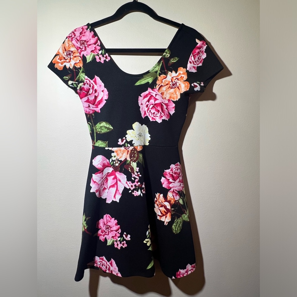 Planet Gold fit & flare mini dress juniors‎ M floral flowy summer lightweight